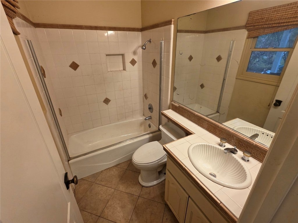 Trabuco Canyon, California, 92679, United States, 6 Bedrooms Bedrooms, ,7 BathroomsBathrooms,Residential,Active,1998764