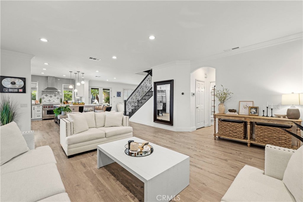 Castaic, California, 91384, United States, ,5 BathroomsBathrooms,Residential,Active,1798186