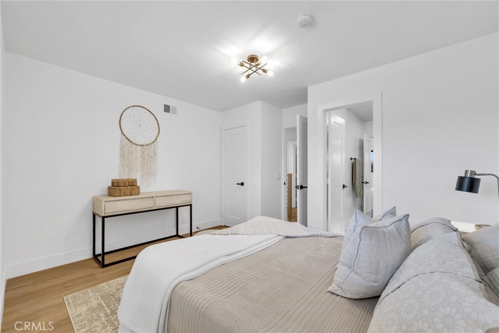 Huntington Beach, California, 92646, United States, 4 Bedrooms Bedrooms, ,3 BathroomsBathrooms,Residential,Active,1998762