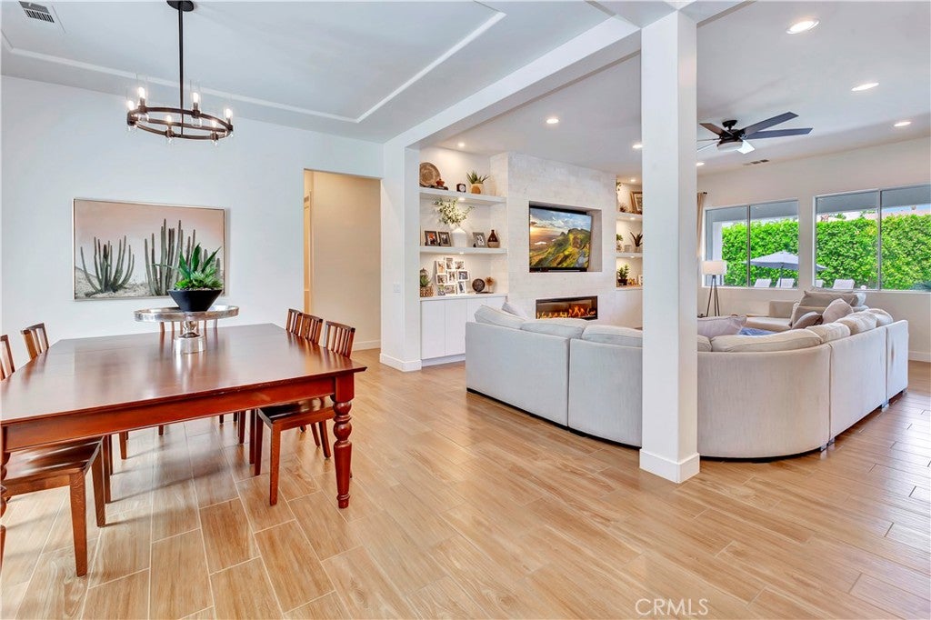 Indio, California, 92201, United States, 6 Bedrooms Bedrooms, ,5 BathroomsBathrooms,Residential,Active,1880350