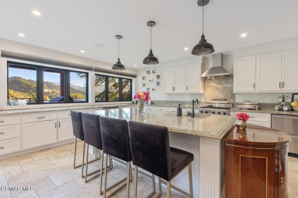 Lake Sherwood, California, 91361, United States, ,4 BathroomsBathrooms,Residential,Active,1820410