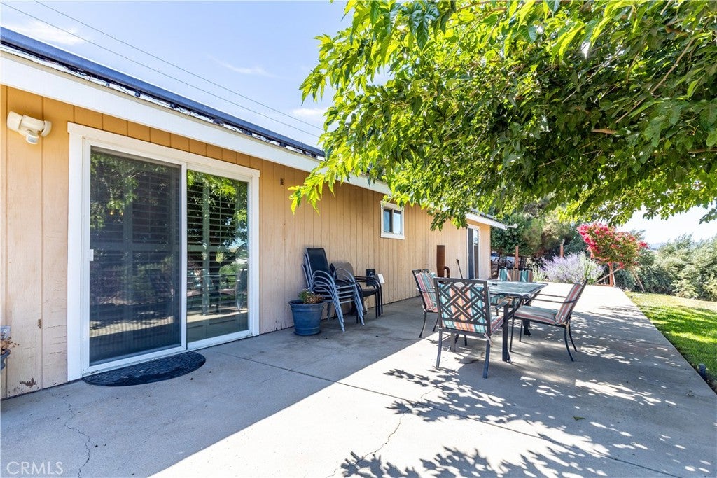 Paso Robles, California, 93446, United States, 7 Bedrooms Bedrooms, ,4 BathroomsBathrooms,Residential,Active,1904141