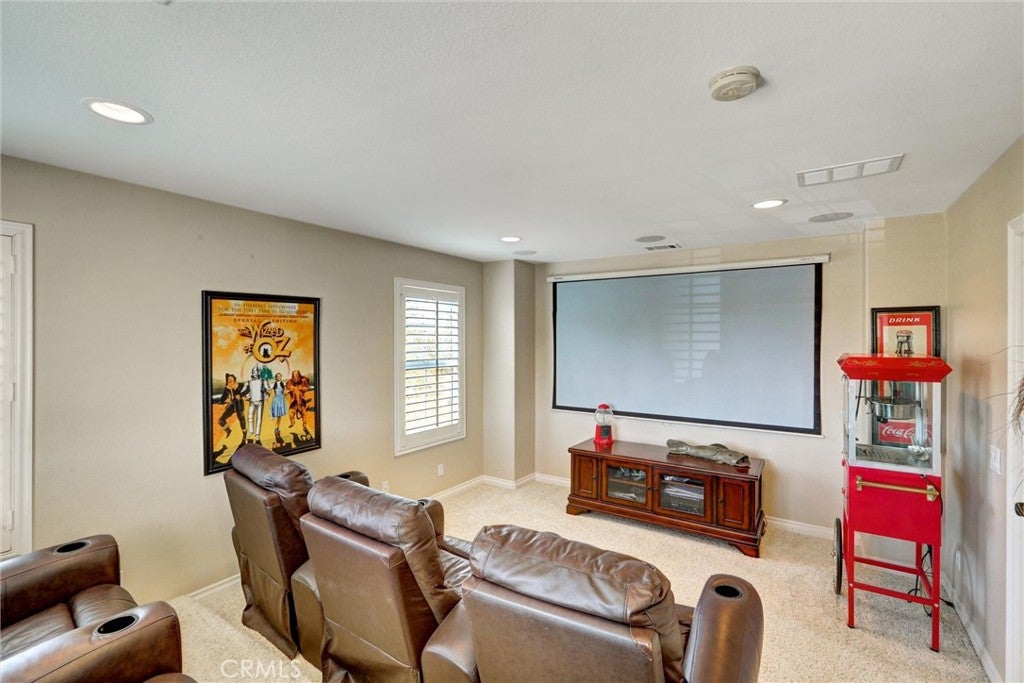Murrieta, California, 92562, United States, 6 Bedrooms Bedrooms, ,5 BathroomsBathrooms,Residential,Active,1914833