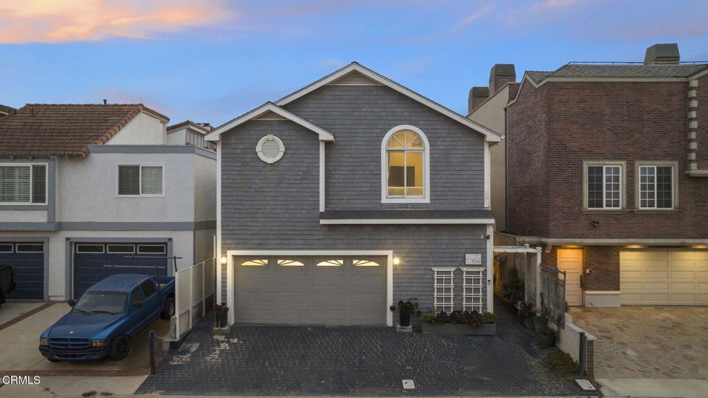 Oxnard, California, 93035, United States, 3 Bedrooms Bedrooms, ,4 BathroomsBathrooms,Residential,Active,1905342