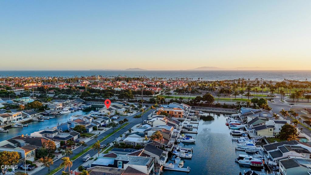 Oxnard, California, 93035, United States, 2 Bedrooms Bedrooms, ,2 BathroomsBathrooms,Residential,Active,1990634