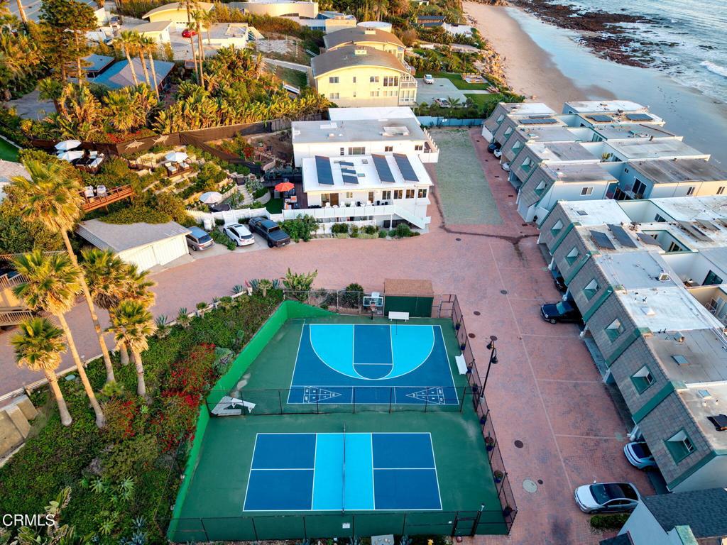 Malibu, California, 90265, United States, 4 Bedrooms Bedrooms, ,4 BathroomsBathrooms,Residential,Active,2006937