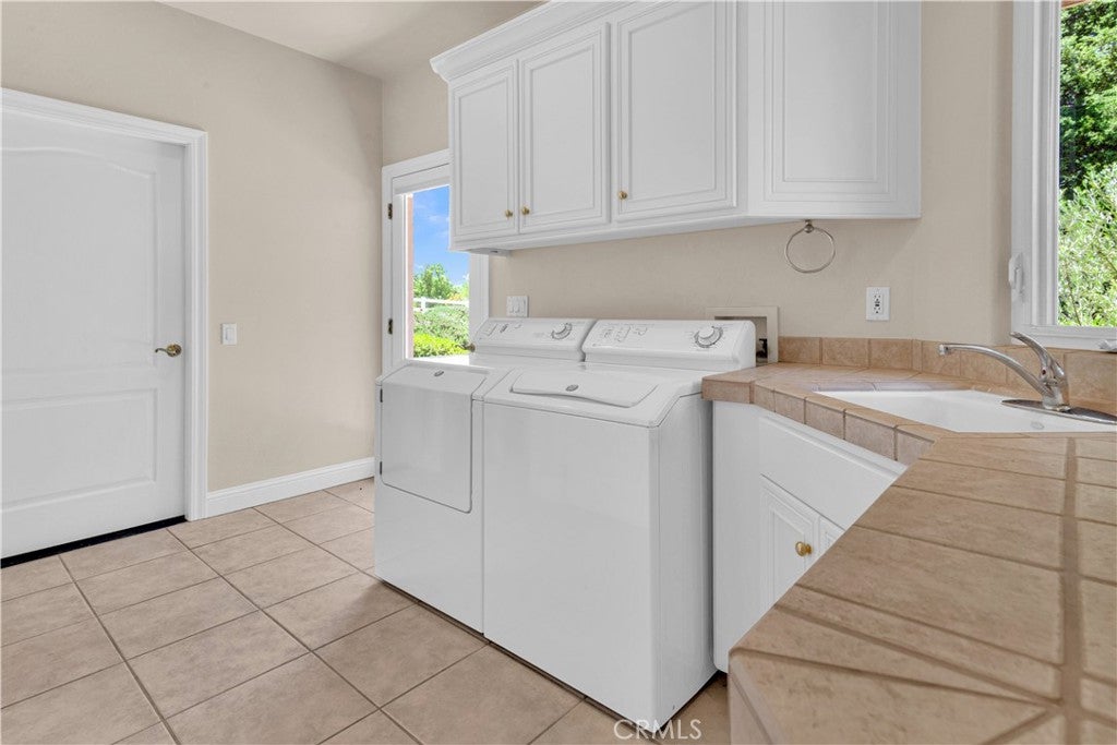 Templeton, California, 93465, United States, 3 Bedrooms Bedrooms, ,4 BathroomsBathrooms,Residential,Active,1899871