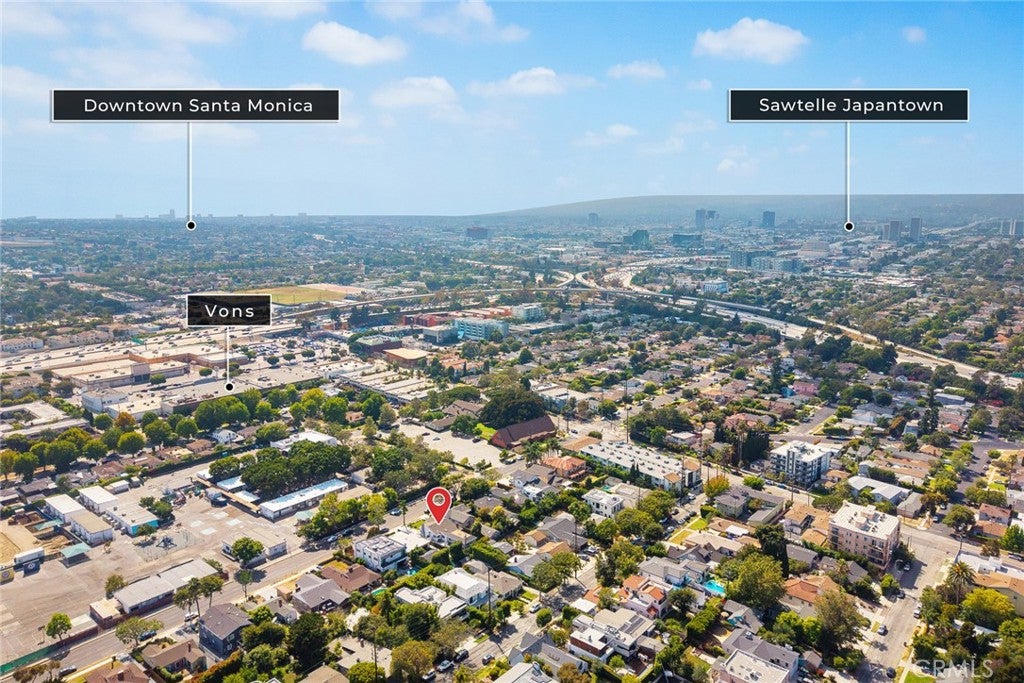 Los Angeles, California, 90034, United States, 5 Bedrooms Bedrooms, ,5 BathroomsBathrooms,Residential,Active,1899242