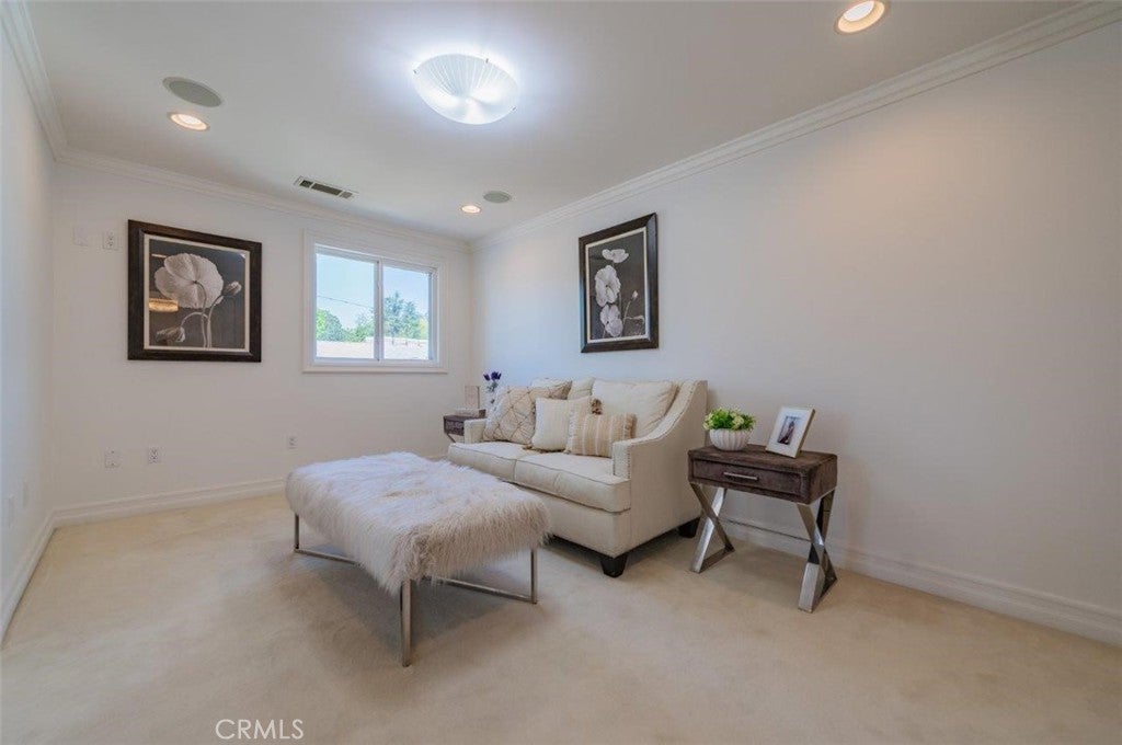 Pasadena, California, 91107, United States, 6 Bedrooms Bedrooms, ,5 BathroomsBathrooms,Residential,Active,1914920