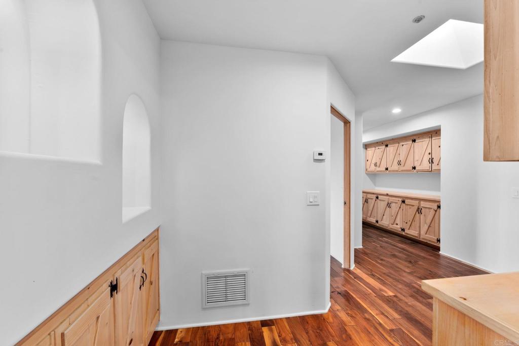 Escondido, California, 92026, United States, 3 Bedrooms Bedrooms, ,2 BathroomsBathrooms,Residential,Active,1972147