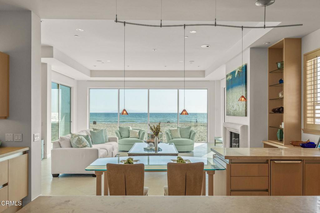 Oxnard, California, 93035, United States, 4 Bedrooms Bedrooms, ,6 BathroomsBathrooms,Residential,Active,1849510