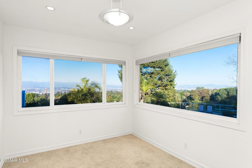 Rolling Hills Estates, California, 90274, United States, 5 Bedrooms Bedrooms, ,3 BathroomsBathrooms,Residential,Active,1944461