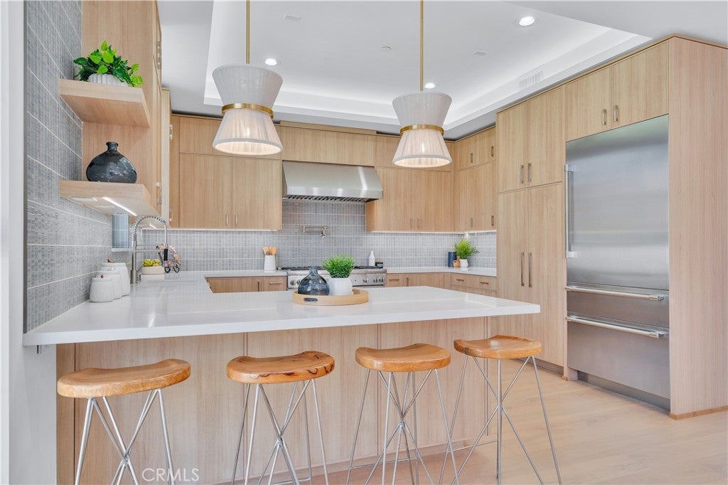 Redondo Beach, California, 90278, United States, 5 Bedrooms Bedrooms, ,5 BathroomsBathrooms,Residential,Active,2010192