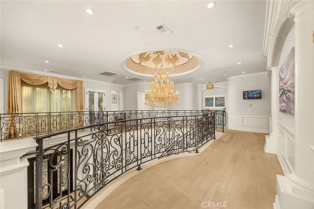 Arcadia, California, 91006, United States, 4 Bedrooms Bedrooms, ,5 BathroomsBathrooms,Residential,Active,1904748