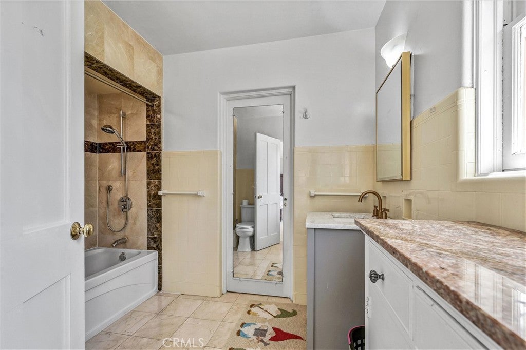 San Marino, California, 91108, United States, ,7 BathroomsBathrooms,Residential,Active,1765079
