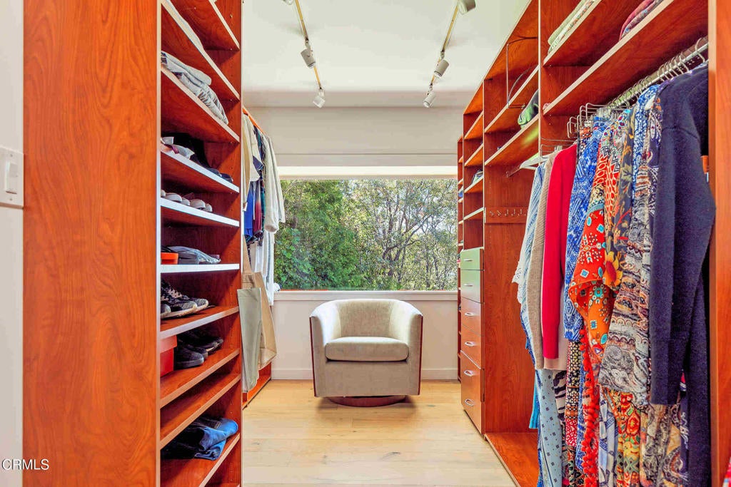 Pasadena, California, 91107, United States, 5 Bedrooms Bedrooms, ,5 BathroomsBathrooms,Residential,Active,1941341