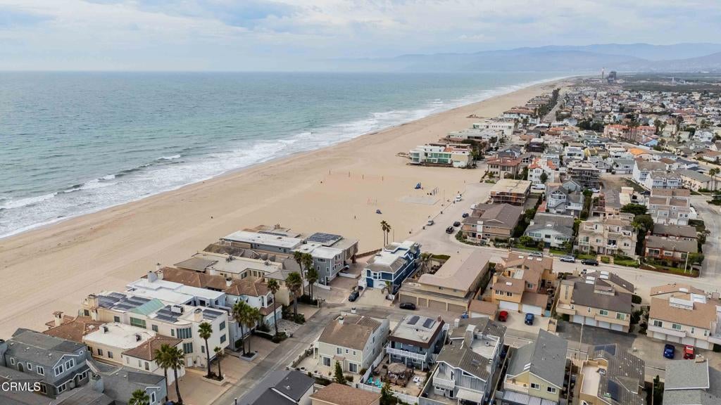 Oxnard, California, 93035, United States, 4 Bedrooms Bedrooms, ,5 BathroomsBathrooms,Residential,Active,1946436