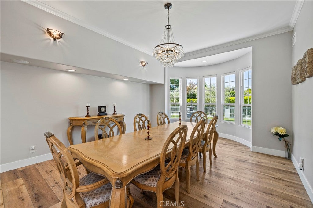 Northridge, California, 91325, United States, 4 Bedrooms Bedrooms, ,4 BathroomsBathrooms,Residential,Active,1936096