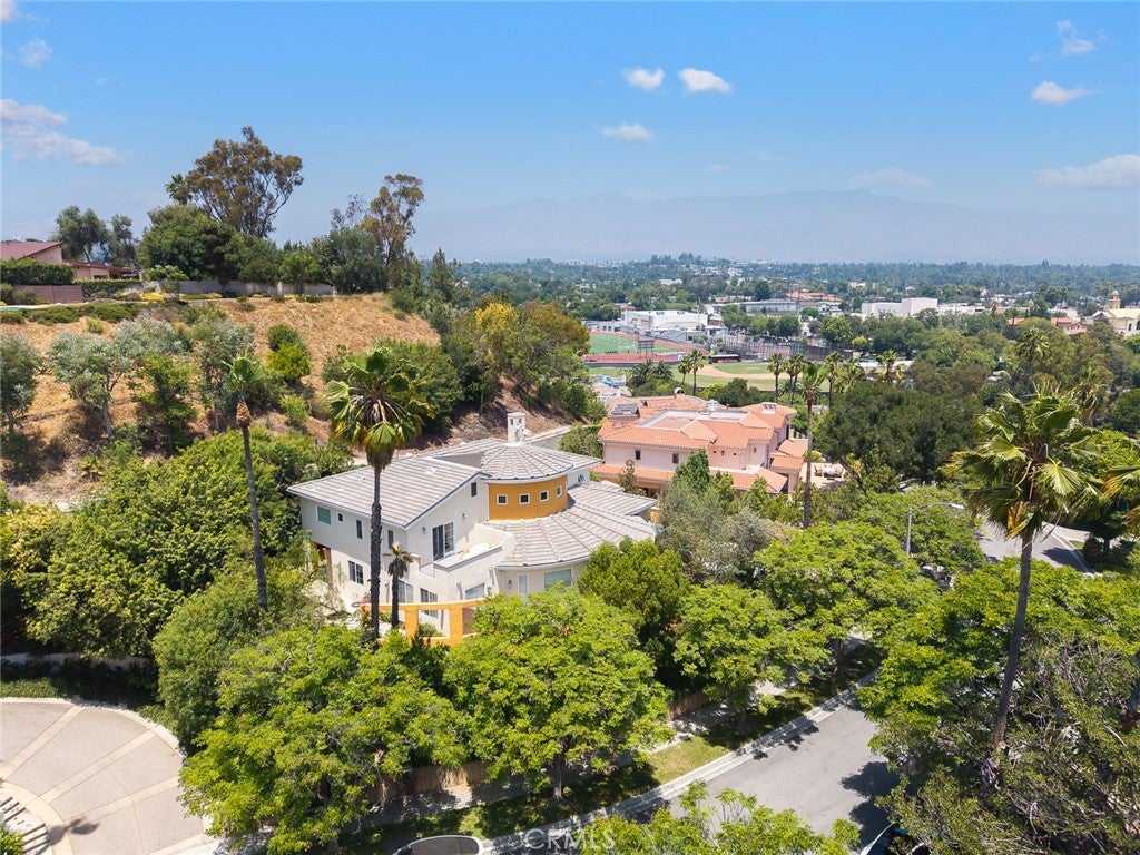 South Pasadena, California, 91030, United States, 4 Bedrooms Bedrooms, ,5 BathroomsBathrooms,Residential,Active,1968417