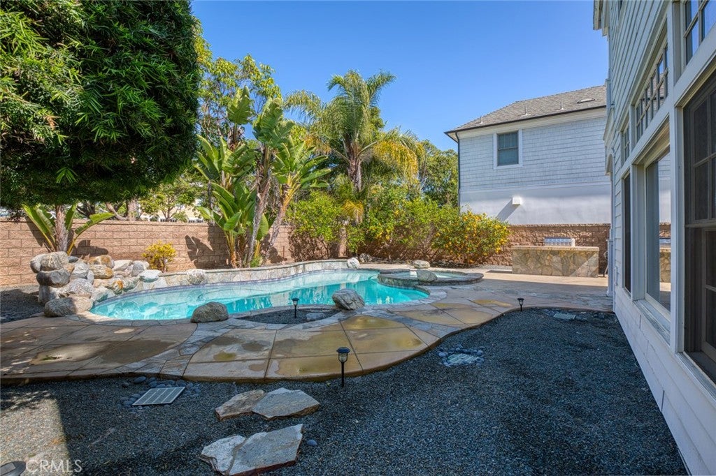 Huntington Beach, California, 92649, United States, 4 Bedrooms Bedrooms, ,4 BathroomsBathrooms,Residential,Active,1780402