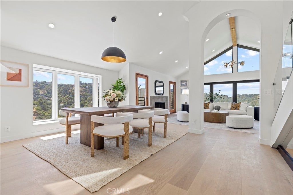 Los Angeles, California, 90046, United States, 3 Bedrooms Bedrooms, ,4 BathroomsBathrooms,Residential,Active,1862862