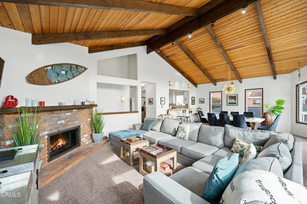 Oxnard, California, 93035, United States, 4 Bedrooms Bedrooms, ,2 BathroomsBathrooms,Residential,Active,2007278