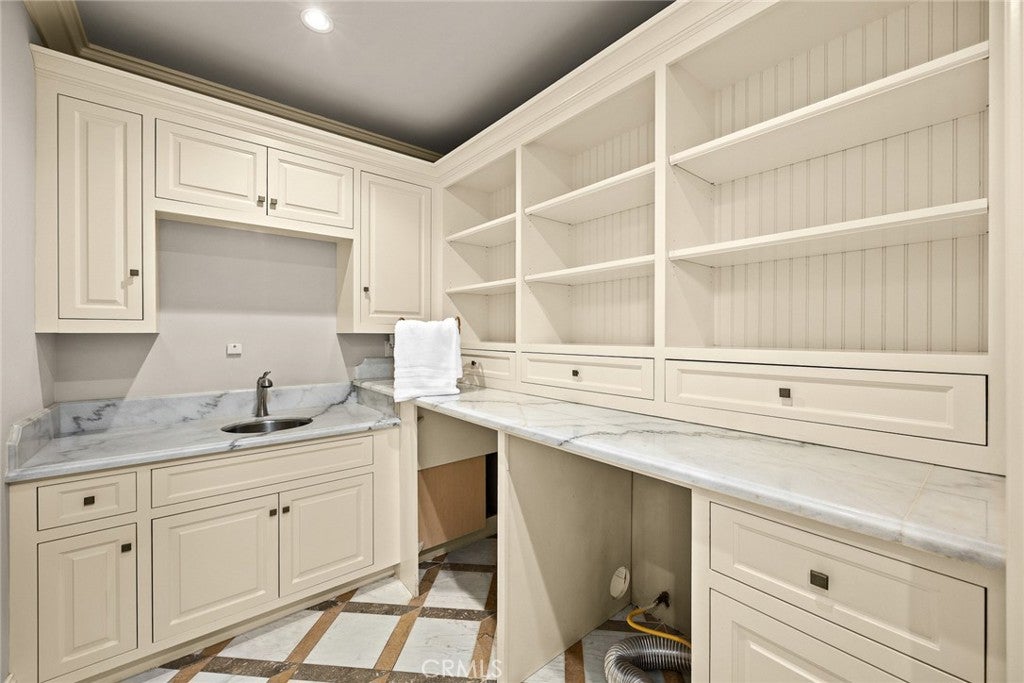 Arcadia, California, 91007, United States, 4 Bedrooms Bedrooms, ,5 BathroomsBathrooms,Residential,Active,2015840