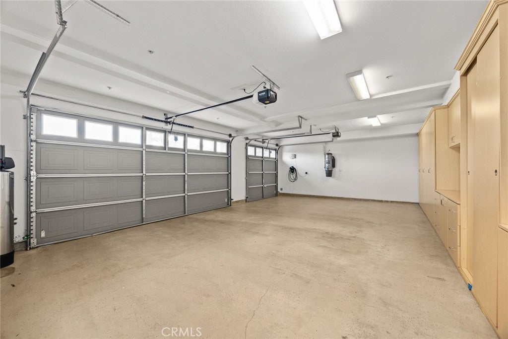 Monterey Park, California, 91754, United States, 5 Bedrooms Bedrooms, ,5 BathroomsBathrooms,Residential,Active,1988440