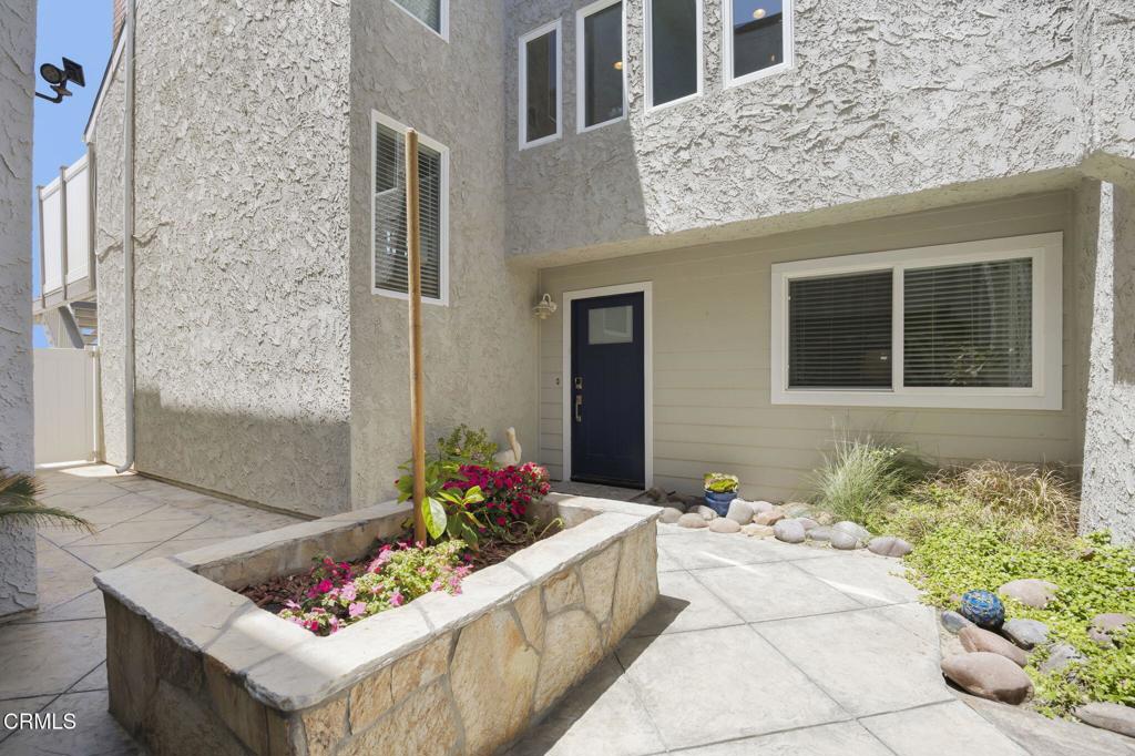 Oxnard, California, 93035, United States, 5 Bedrooms Bedrooms, ,3 BathroomsBathrooms,Residential,Active,1933720