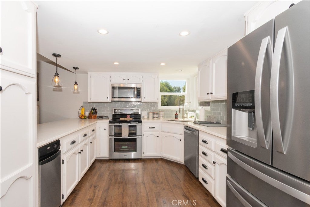 Paso Robles, California, 93446, United States, 4 Bedrooms Bedrooms, ,2 BathroomsBathrooms,Residential,Active,1929671