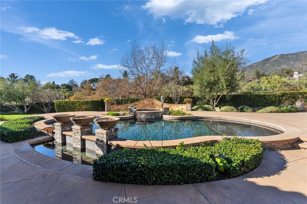 Claremont, California, 91711, United States, 5 Bedrooms Bedrooms, ,4 BathroomsBathrooms,Residential,Active,2010578