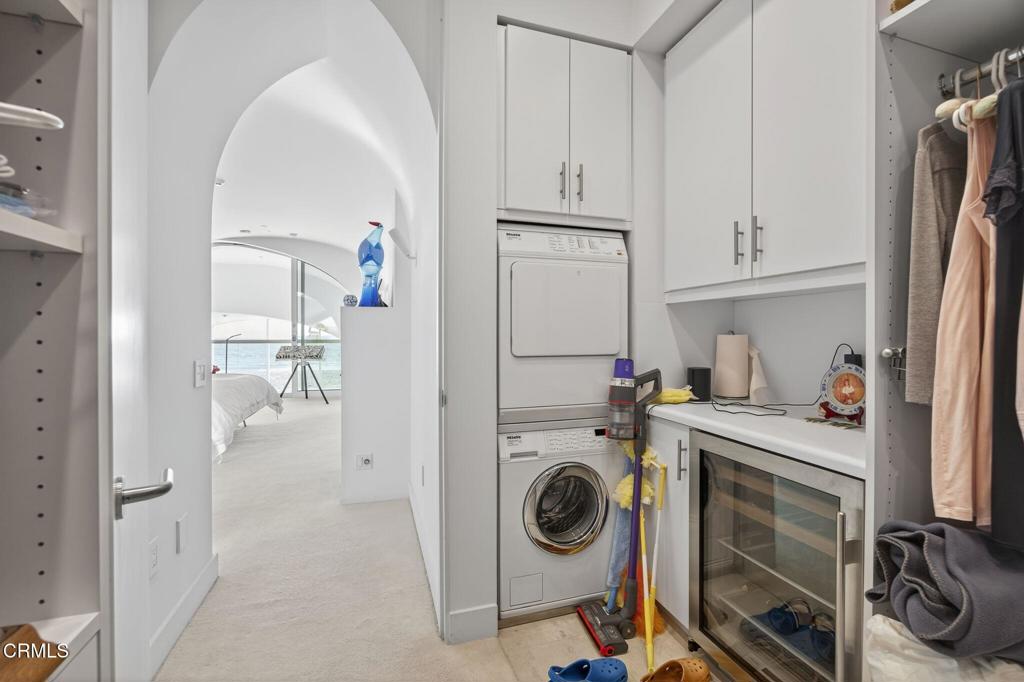 Oxnard, California, 93035, United States, 4 Bedrooms Bedrooms, ,5 BathroomsBathrooms,Residential,Active,1904736