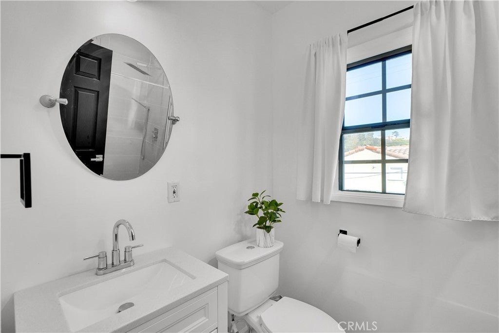 Glendale, California, 91206, United States, 4 Bedrooms Bedrooms, ,3 BathroomsBathrooms,Residential,Active,1963262