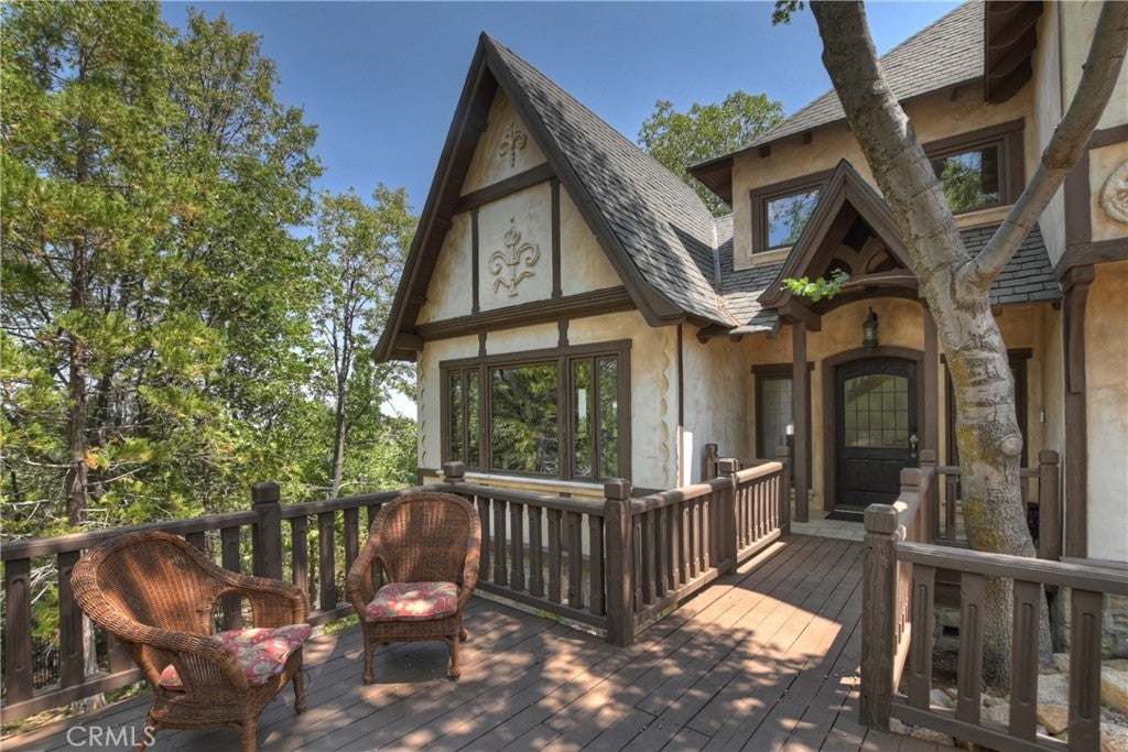 Lake Arrowhead, California, 92352, United States, 4 Bedrooms Bedrooms, ,5 BathroomsBathrooms,Residential,Active,1897983