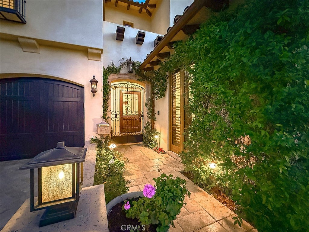 Westlake Village, California, 91361, United States, 3 Bedrooms Bedrooms, ,4 BathroomsBathrooms,Residential,Active,1985851