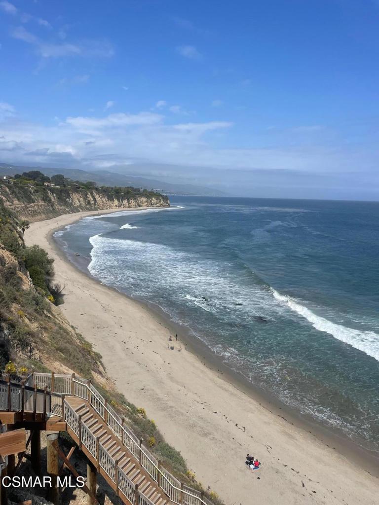 Malibu, California, 90265, United States, 4 Bedrooms Bedrooms, ,5 BathroomsBathrooms,Residential,Active,1892428