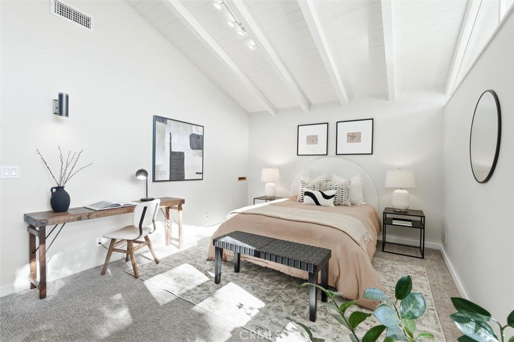 Long Beach, California, 90815, United States, 4 Bedrooms Bedrooms, ,4 BathroomsBathrooms,Residential,Active,1999914