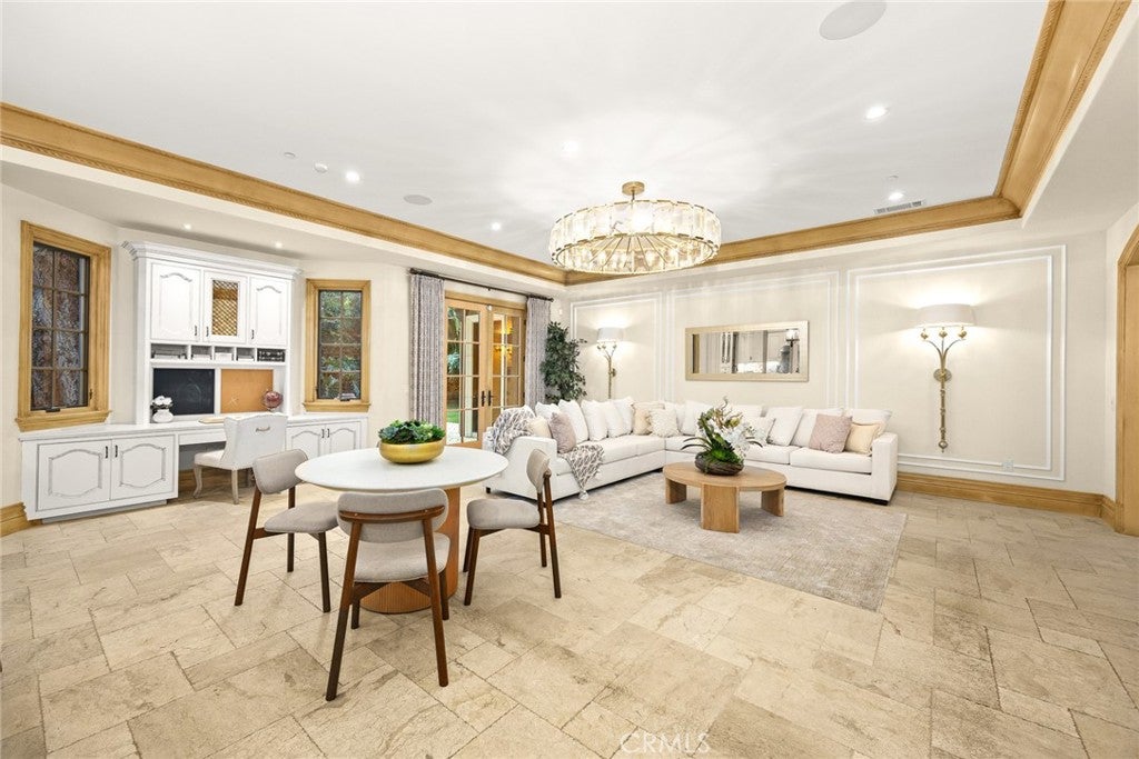 Arcadia, California, 91007, United States, 4 Bedrooms Bedrooms, ,5 BathroomsBathrooms,Residential,Active,2015840