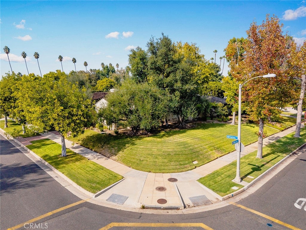 San Marino, California, 91108, United States, 4 Bedrooms Bedrooms, ,3 BathroomsBathrooms,Residential,Active,1993951