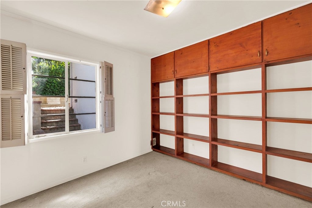 Los Angeles, California, 90039, United States, 4 Bedrooms Bedrooms, ,3 BathroomsBathrooms,Residential,Active,1892396