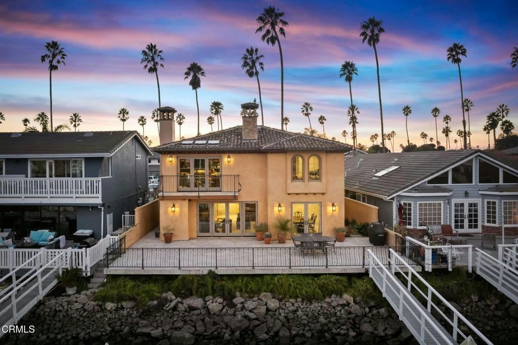 Ventura, California, 93001, United States, 3 Bedrooms Bedrooms, ,4 BathroomsBathrooms,Residential,Active,1756327