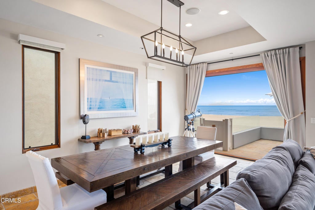 Oxnard, California, 93035, United States, 5 Bedrooms Bedrooms, ,5 BathroomsBathrooms,Residential,Active,2010576