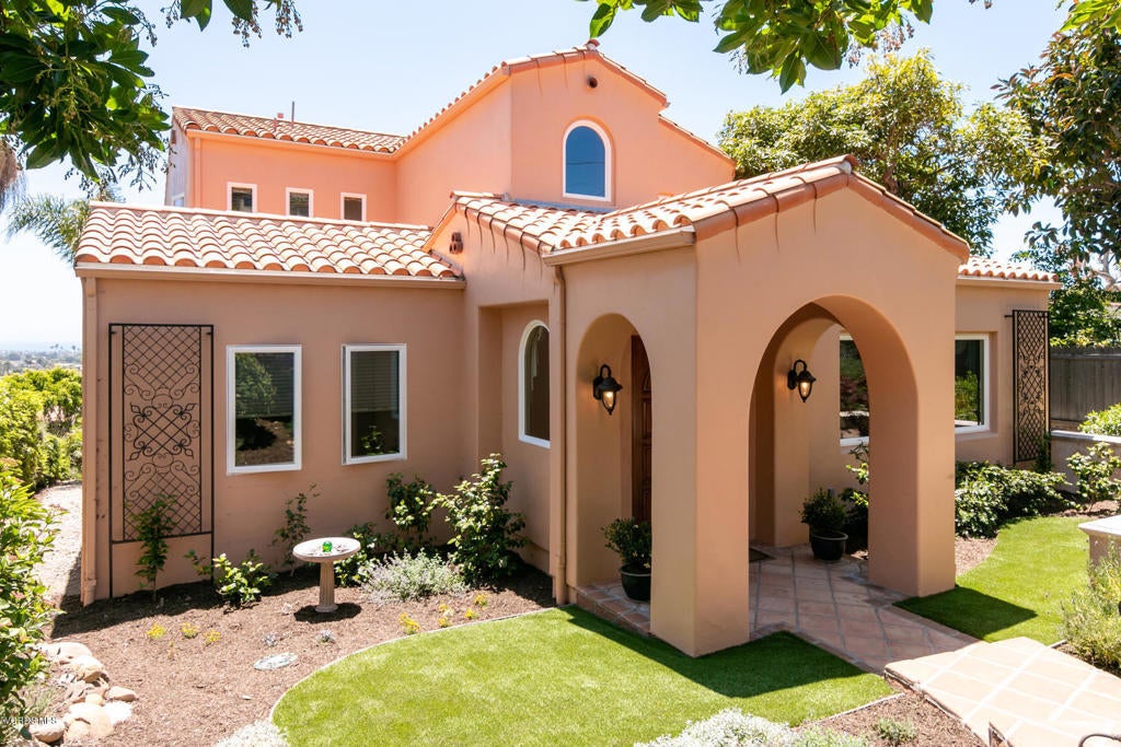 Ventura, California, 93001, United States, 4 Bedrooms Bedrooms, ,4 BathroomsBathrooms,Residential,Contingent,1944037