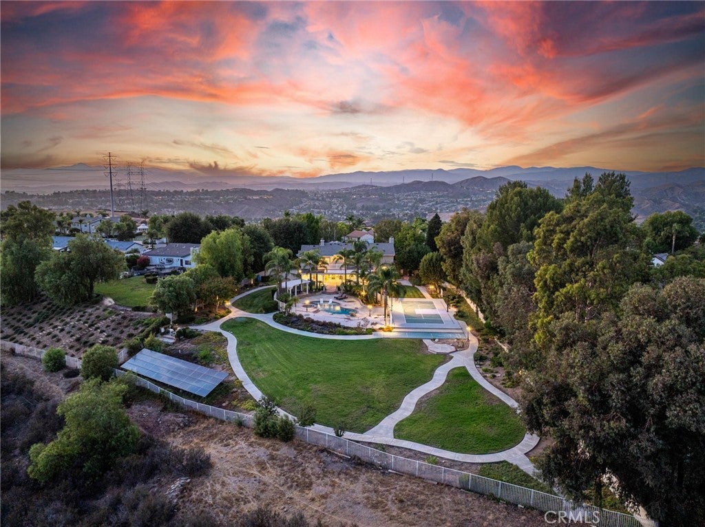 Santa Clarita, California, 91350, United States, 6 Bedrooms Bedrooms, ,5 BathroomsBathrooms,Residential,Active,2006901