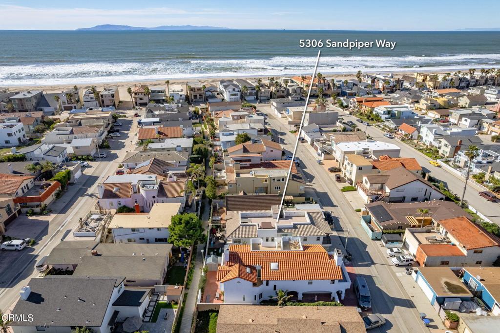 Oxnard, California, 93035, United States, 4 Bedrooms Bedrooms, ,5 BathroomsBathrooms,Residential,Active,1869114