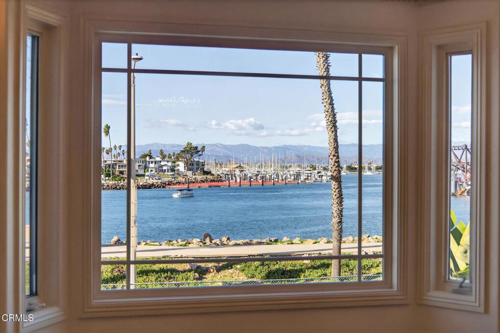 Oxnard, California, 93035, United States, 4 Bedrooms Bedrooms, ,4 BathroomsBathrooms,Residential,Active,1997596