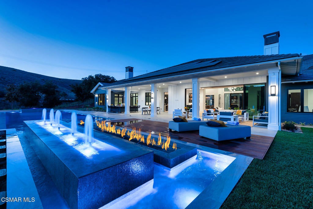 Thousand Oaks, California, 91362, United States, 5 Bedrooms Bedrooms, ,7 BathroomsBathrooms,Residential,Active,1900211