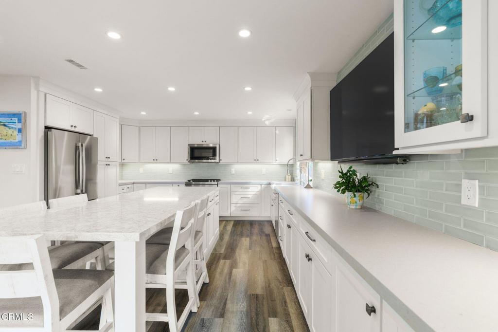 Oxnard, California, 93035, United States, 3 Bedrooms Bedrooms, ,4 BathroomsBathrooms,Residential,Active,1972169