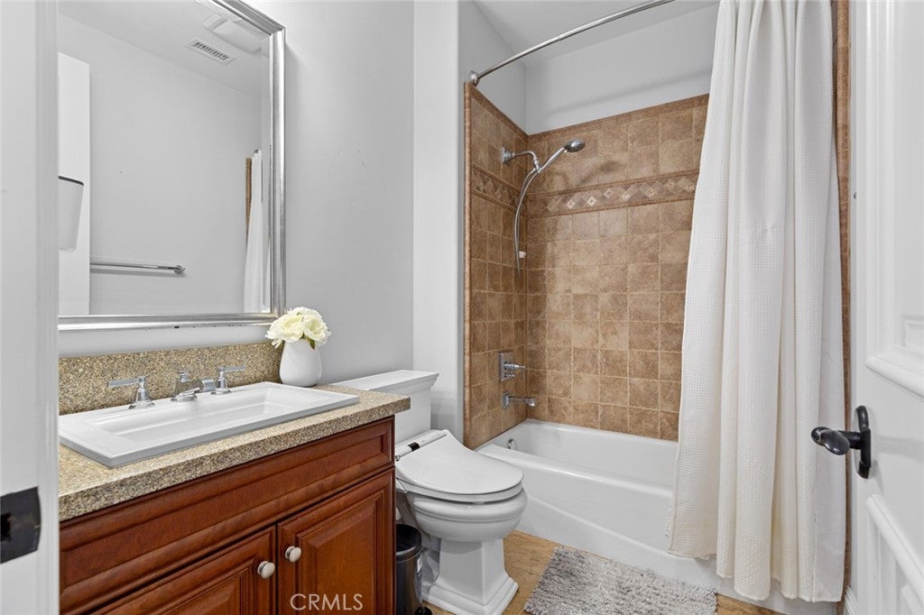 Huntington Beach, California, 92649, United States, 4 Bedrooms Bedrooms, ,4 BathroomsBathrooms,Residential,Active,1780402