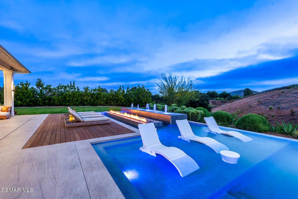 Thousand Oaks, California, 91362, United States, 5 Bedrooms Bedrooms, ,7 BathroomsBathrooms,Residential,Active,1900211